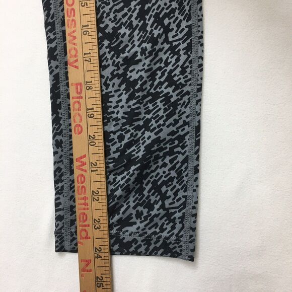 NIKE Essential Legging Women S Gray Black Digital Camo Print Dri Fit Running - Picture 14 of 16